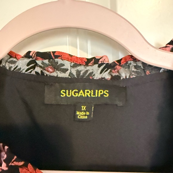 Sugarlips Floral Blouse - Black and Pink - Picture 2 of 5